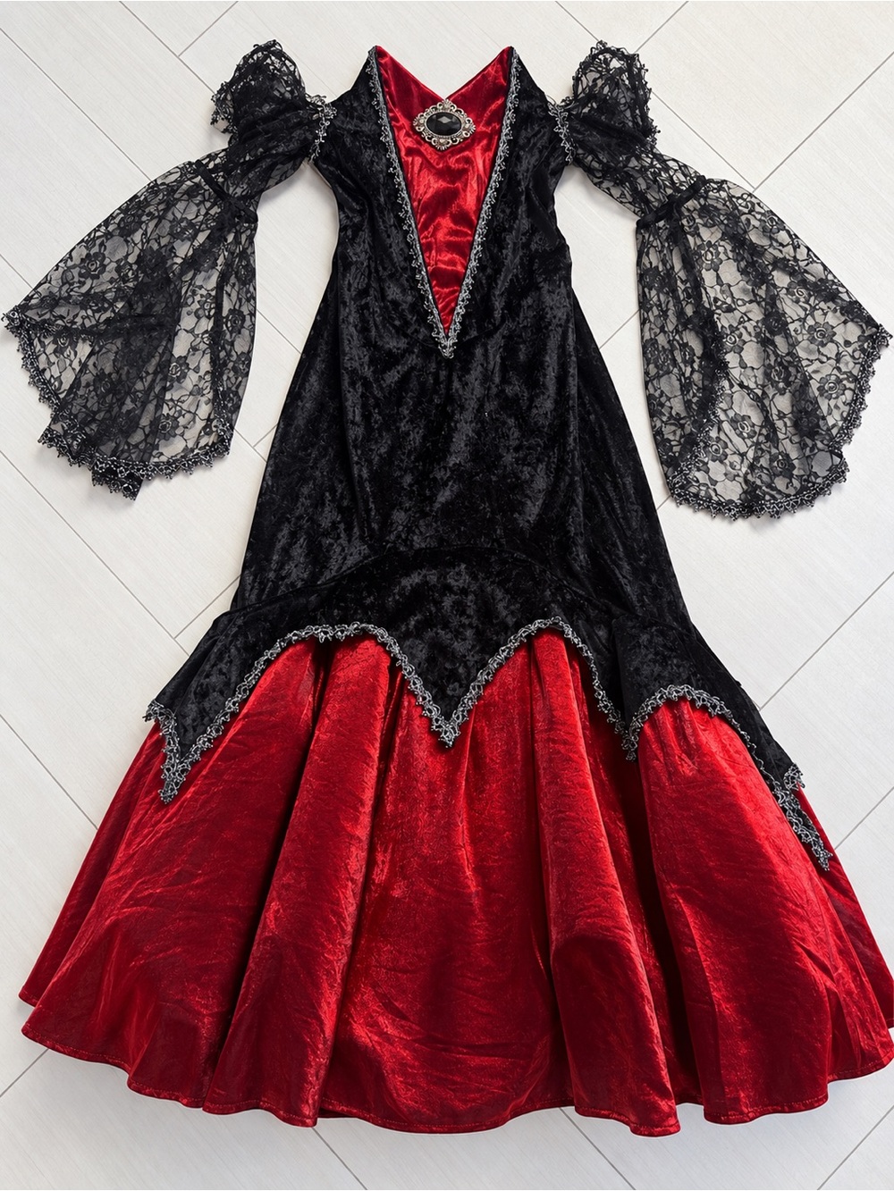Black & Red Gothic Vampire Girl Costume Dress size 8